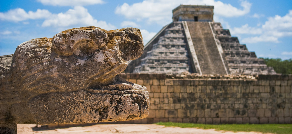 Chichén Itzá in Mexico by Marv Watson on Unsplash