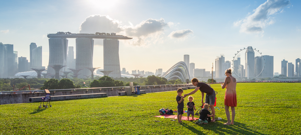 Family in Singapore by Ariyaphol Jiwalak via Shutterstock